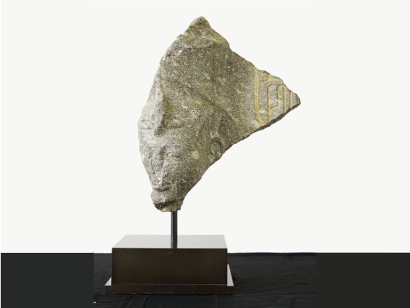 Fragment einer Statue von Ramses II